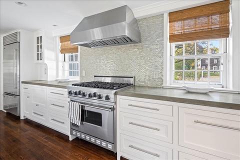 346 Main St, Hingham, MA 02043 photo 9