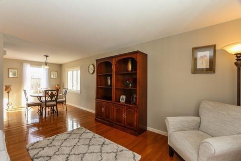 25 Gates Ave, Springfield, MA 01118 photo 11