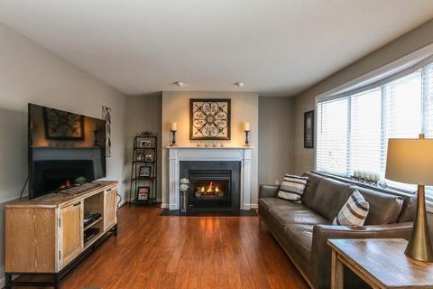 25 Gates Ave, Springfield, MA 01118 photo 17