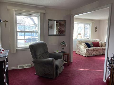 89 Robak Dr, Chicopee, MA 01020 photo 9
