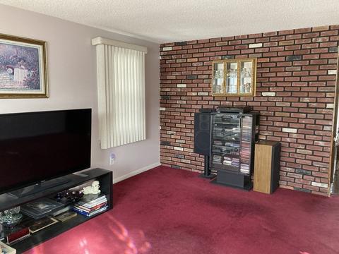89 Robak Dr, Chicopee, MA 01020 photo 8