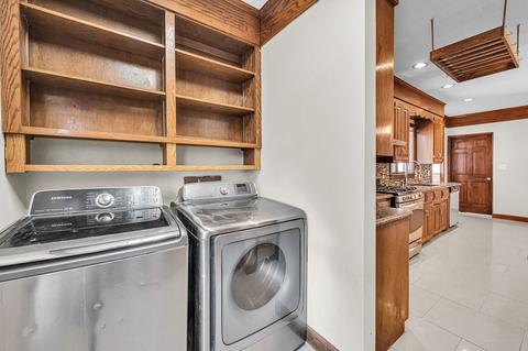 106 Bell St, Chicopee, MA 01013 photo 8