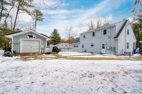 27 Plain St, Easthampton, MA 01027 photo 4