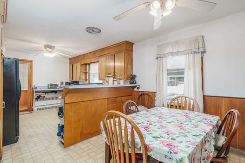 27 Plain St, Easthampton, MA 01027 photo 10