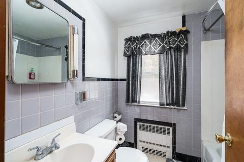 27 Plain St, Easthampton, MA 01027 photo 13