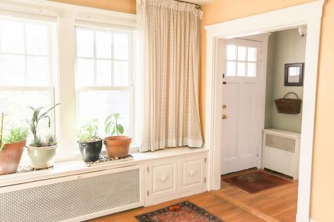 8 Lefavour Ave, Beverly, MA 01915 photo 4