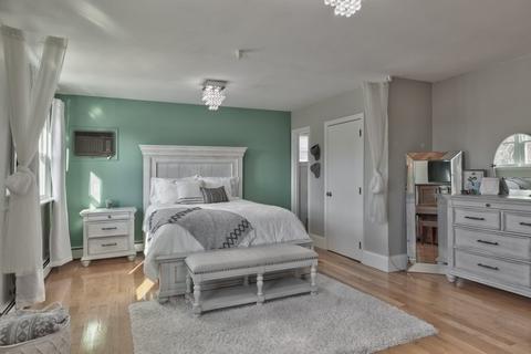 16 Delaware Ave, Danvers, MA 01923 photo 13