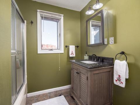 75 Cabot St #10, Beverly, MA 01915 photo 11