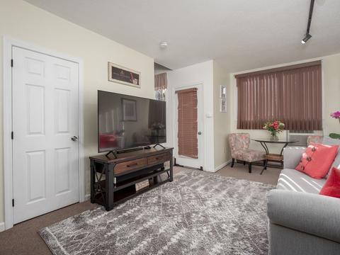 75 Cabot St #10, Beverly, MA 01915 photo 3