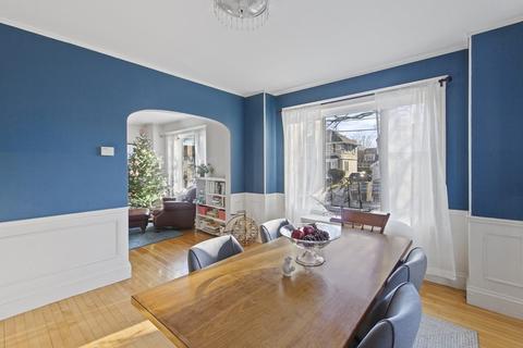 17 Endicott Ave, Marblehead, MA 01945 photo 6