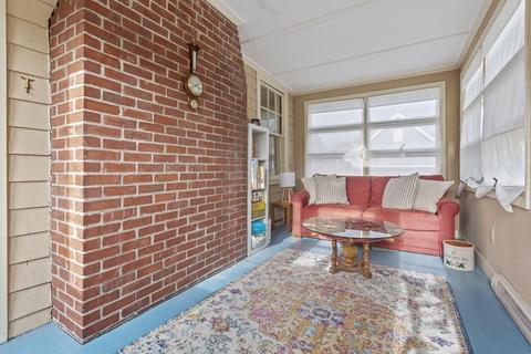17 Endicott Ave, Marblehead, MA 01945 photo 9