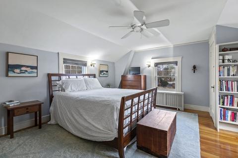 17 Endicott Ave, Marblehead, MA 01945 photo 10