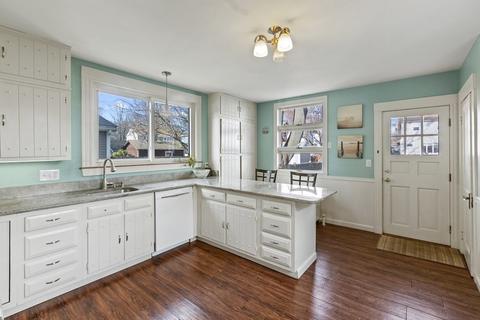 17 Endicott Ave, Marblehead, MA 01945 photo 4
