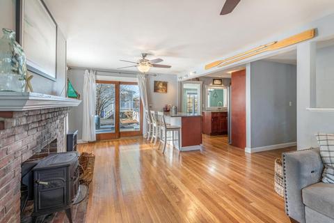 34 Wheeler St, Gloucester, MA 01930 photo 7