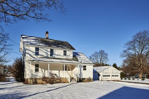 113 Maple St, Easthampton, MA 01027 photo 4