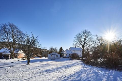 113 Maple St, Easthampton, MA 01027 photo 28