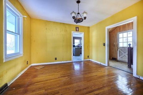 113 Maple St, Easthampton, MA 01027 photo 12