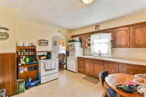 30 Whitcomb St, Webster, MA 01570 photo 22