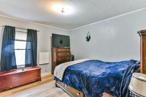 30 Whitcomb St, Webster, MA 01570 photo 15