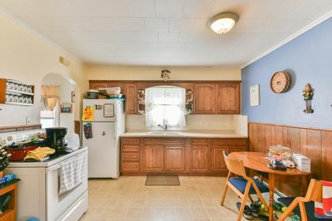 30 Whitcomb St, Webster, MA 01570 photo 21