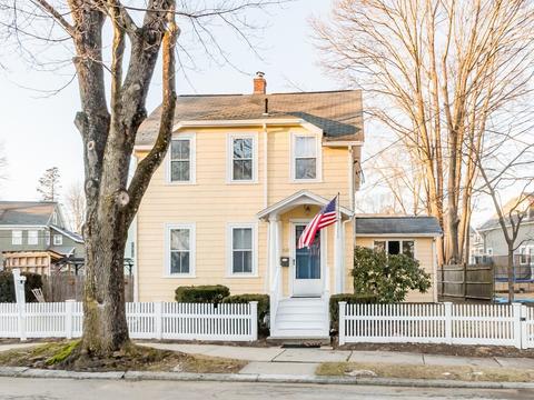 68 Washington St, Reading, MA 01867 photo 2