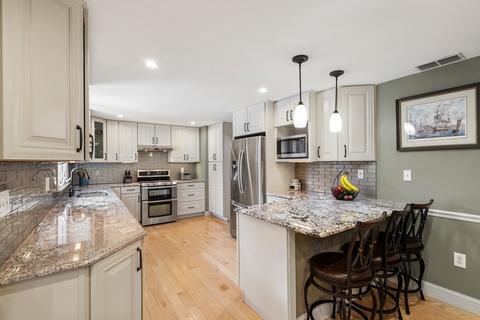 154 Willow St, Acton, MA 01720 photo 2