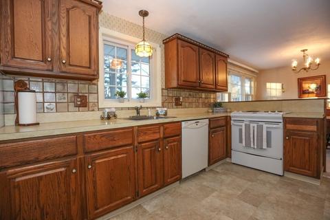 4 Robert Rd, Hudson, MA 01749 photo 11