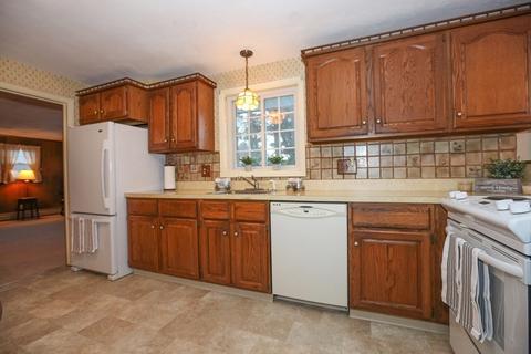 4 Robert Rd, Hudson, MA 01749 photo 12