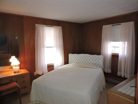 65 Bates Point Rd, Webster, MA 01570 photo 35