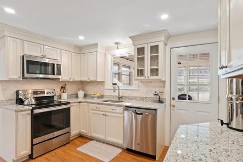 67 Summer Ave, Reading, MA 01867 photo 14