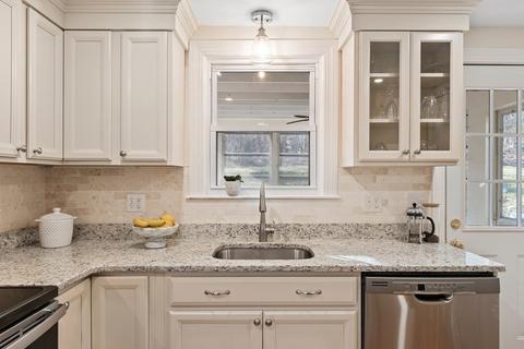 67 Summer Ave, Reading, MA 01867 photo 15