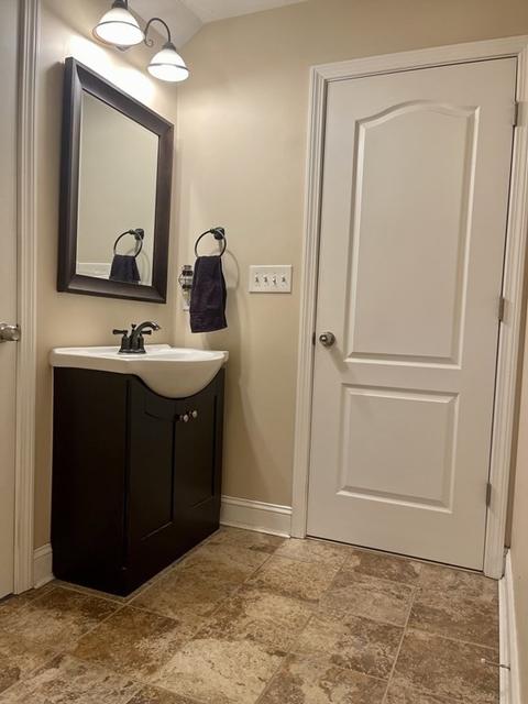 188 Crawford St, Fall River, MA 02724 photo 17