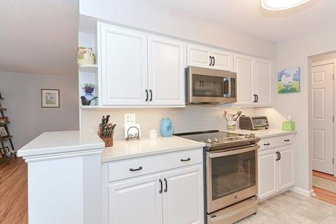 22 Beals Cove Rd #D, Hingham, MA 02043 photo 8