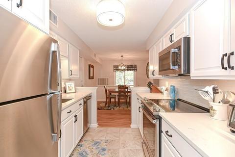 22 Beals Cove Rd #D, Hingham, MA 02043 photo 3