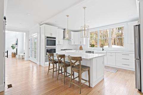 294 Gardner St, Hingham, MA 02043 photo 2