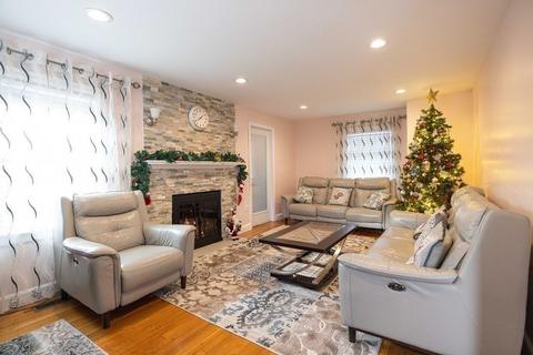 96 May St, Worcester, MA 01602 photo 3
