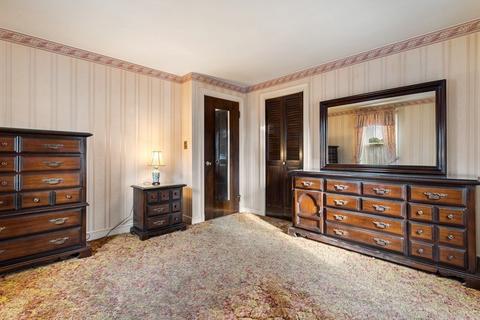 37 Spruce St, Milton, MA 02186 photo 13