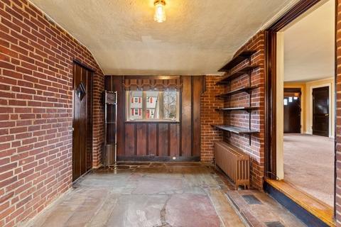 37 Spruce St, Milton, MA 02186 photo 12