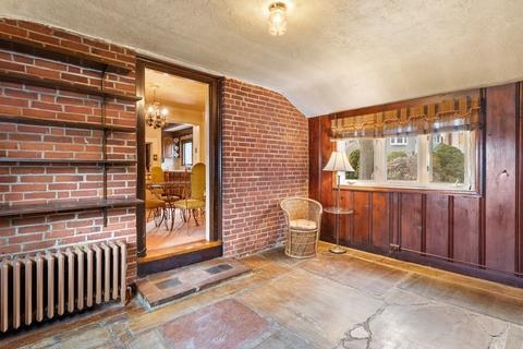 37 Spruce St, Milton, MA 02186 photo 11