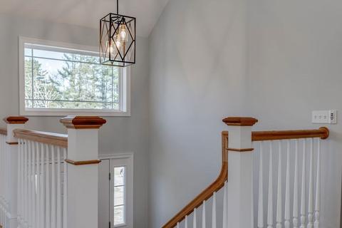 21 Progress Ave, Dudley, MA 01571 photo 4