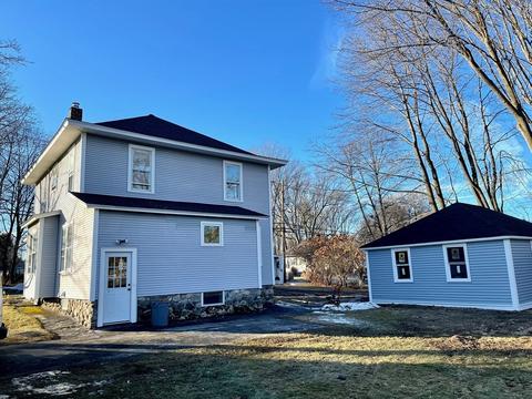 16 Brown St, Maynard, MA 01754 photo 4