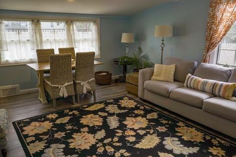 2 Hammond Pl, Marblehead, MA 01945 photo 5