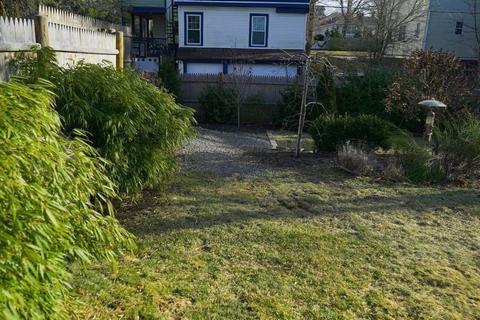 2 Hammond Pl, Marblehead, MA 01945 photo 27