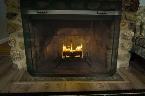 2 Hammond Pl, Marblehead, MA 01945 photo 12