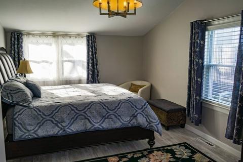 2 Hammond Pl, Marblehead, MA 01945 photo 14