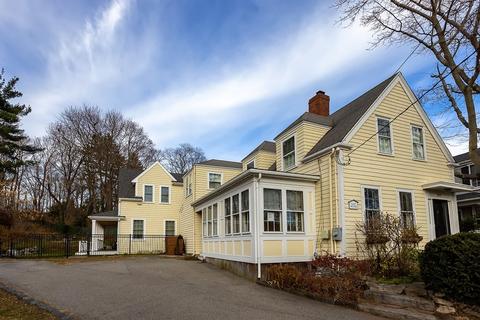 203 North St, Hingham, MA 02043 photo 1