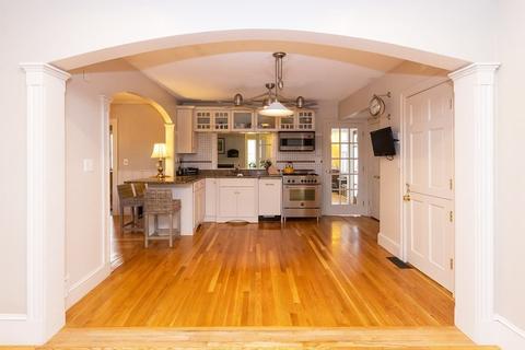 203 North St, Hingham, MA 02043 photo 7