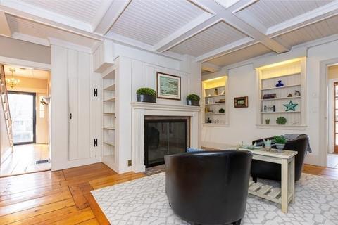 203 North St, Hingham, MA 02043 photo 12