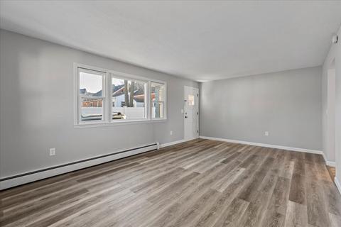 83 Strong St, Springfield, MA 01104 photo 10