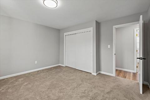 83 Strong St, Springfield, MA 01104 photo 16
